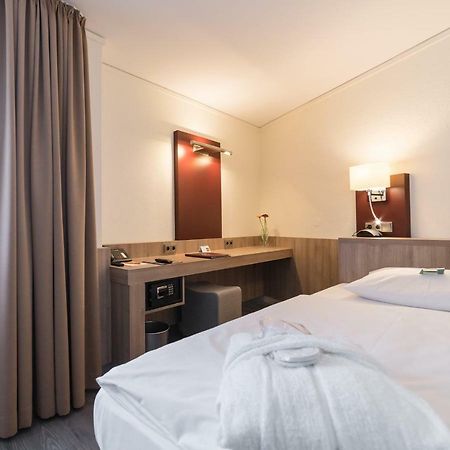 Hotel Gustav-Stresemann-Institut Bonn Bagian luar foto