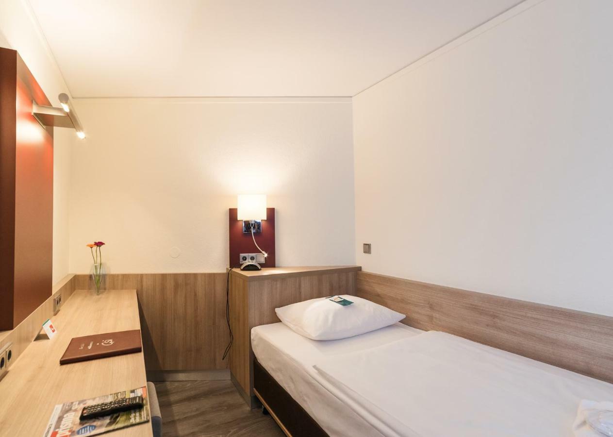 Hotel Gustav-Stresemann-Institut Bonn Bagian luar foto
