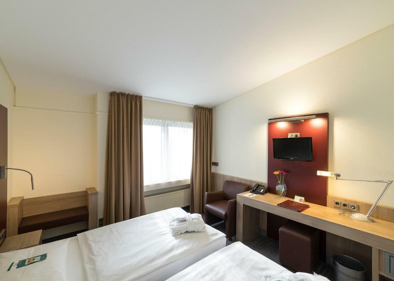 Hotel Gustav-Stresemann-Institut Bonn Bagian luar foto