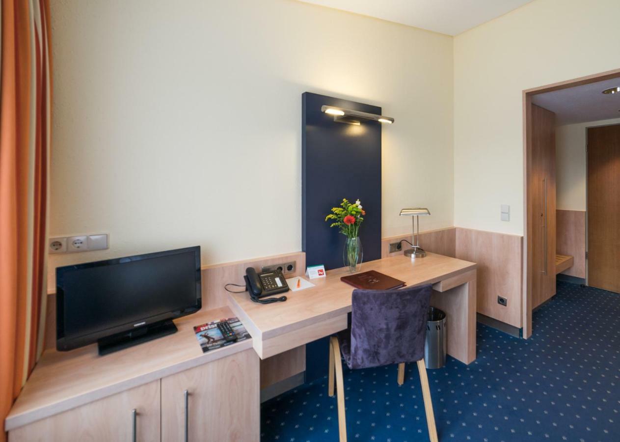 Hotel Gustav-Stresemann-Institut Bonn Bagian luar foto